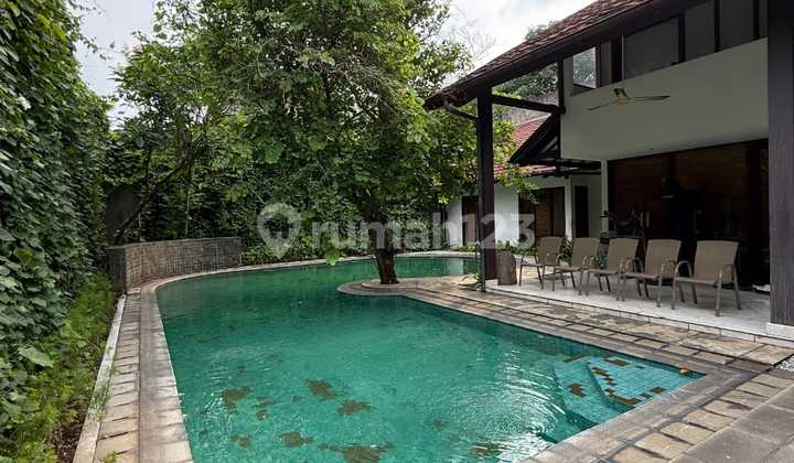 Kemang House, South Jakarta, Freehold Title, Swimming Pool