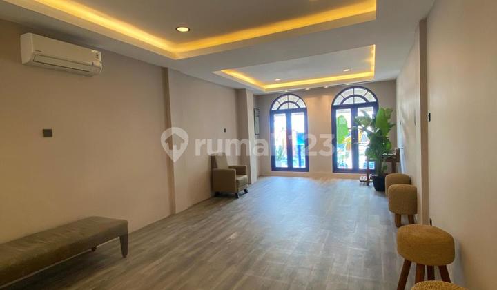 Ruko, 4 Lantai, SHM di Kebayoran Baru Dekat Scbd