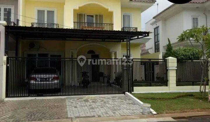 Dijual Rumah Boulevard Semi Furnish di Legenda Wisata Cibubur 1