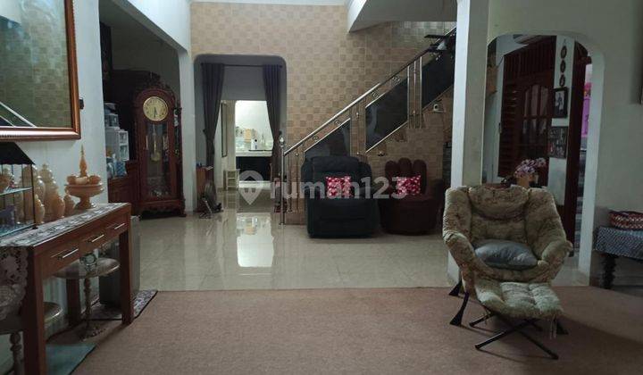 Dijual Rumah Mewah Semi Furnish di Tanjung Barat, Jagakarsa, Jakarta Selatan 2