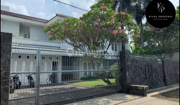 Dijual Rumah Mewah Ada Kolam Renang di Komplek Habibie, Cimanggis, Depok 1