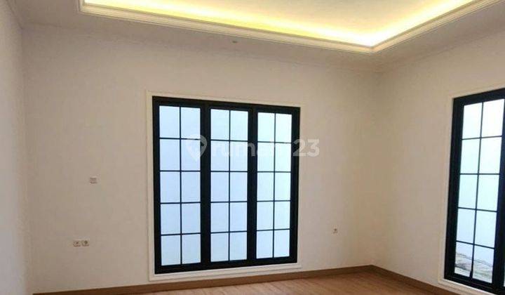 Dijual Rumah Cantik Modern Classic Type Down Slope Ada Kolam Renang di Perumahan Elite Bogor 2