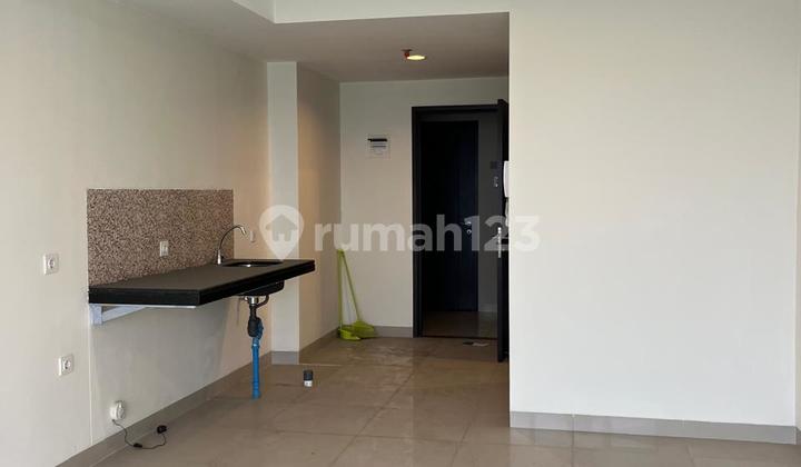 For Quick Sale: Orange County Studio Apartment Lippo Cikarang, Price Only 430 Million! 2