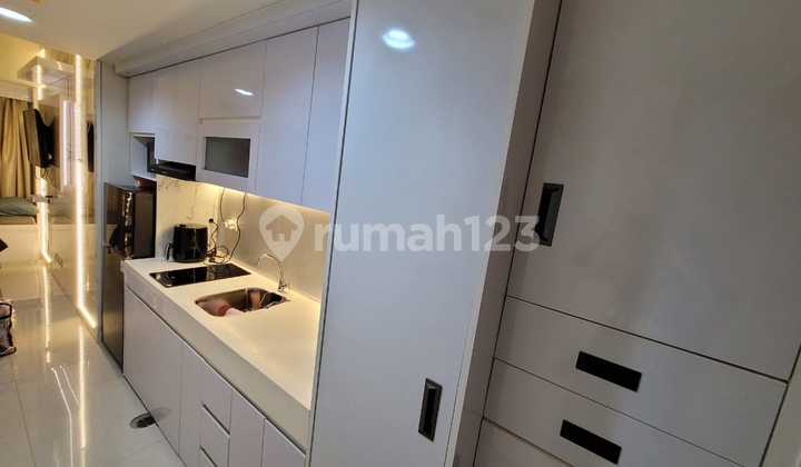 For Rent: Orange County Lippo Cikarang Studio Apartment - Fully Furnished High Floor, Only 49 Million/Year! (Negotiable)