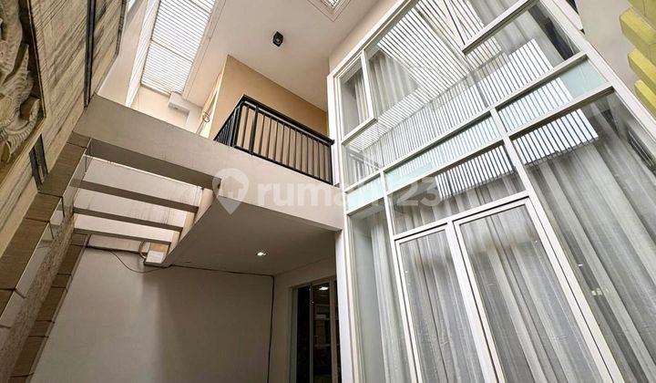 Dijual / Disewakan Rumah Mewah Cluster Oakwood 2,5 Lantai Full Furnish Siap Huni di Lippo Cikarang