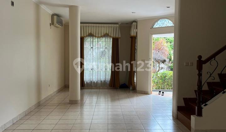 Disewakan Cluster Taman Simpruk Lippo Cikarang 2