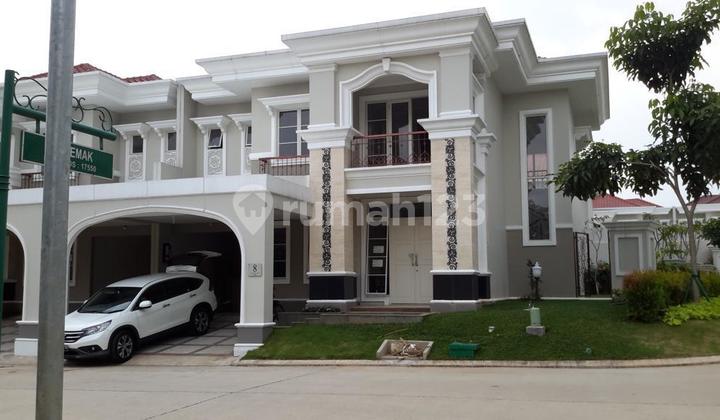Luxury House for Rent Ready to Occupy at Emerald Mansion, Lippo Cikarang!