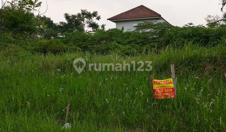 Quick Sale Plot at Taman Simpruk - Lippo Cikarang, Only 3.5 Million IDR / m² (Freehold Certificate) Quick Sale Plot at Taman Simpruk - Lippo Cikarang, Only 3.5 Million IDR / m² (Freehold Certificate)