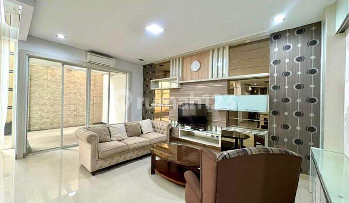 For Sale / For Rent Luxury House Oakwood Cluster 2.5 Floors Fully Furnished Ready to Occupy in Lippo Cikarang 2