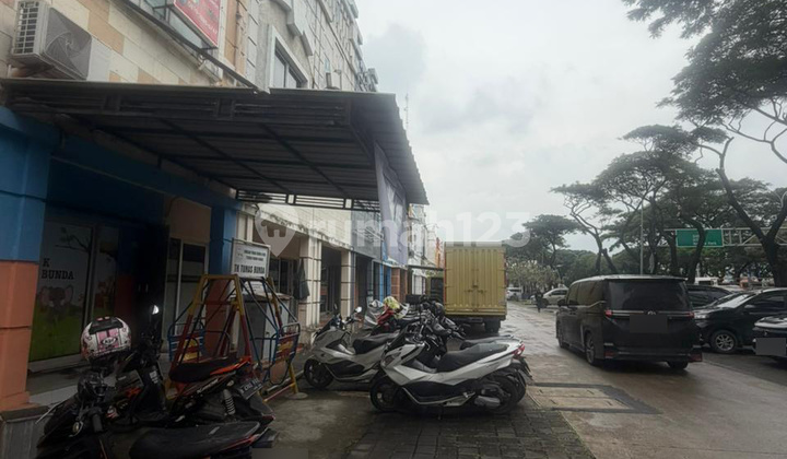 2-Storey Shop House Ready for Business in Notredame Deltamas, Negotiable Price Until Deal. 2