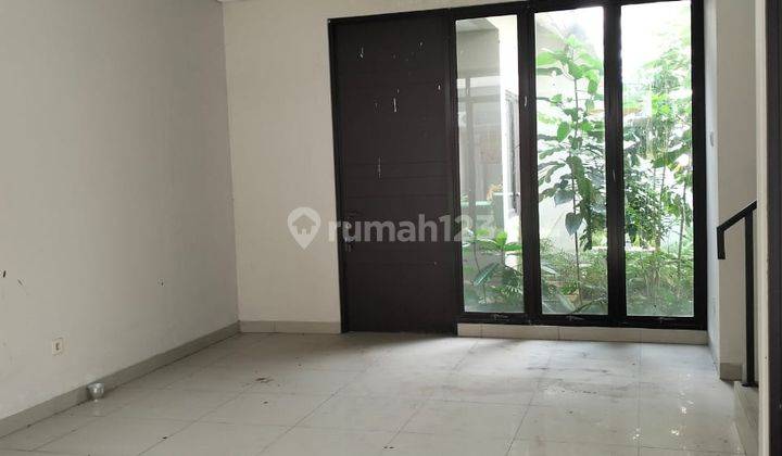 Dijual Rumah 2 Lantai di Cluster Cosmo Lippo Cikarang, Kondisi Bagus, Only 1,250 Miliar, Nego!