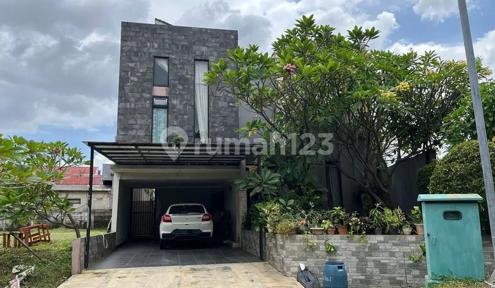 For Quick Sale! Luxury House in Taman Menteng Cluster, Lippo Cikarang