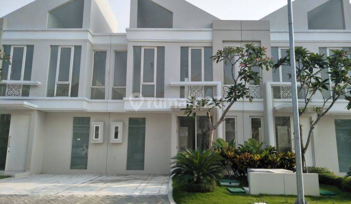 Disewakan Rumah Minimalis Grand Pakuwon New 2 Lantai Siap Huni 1