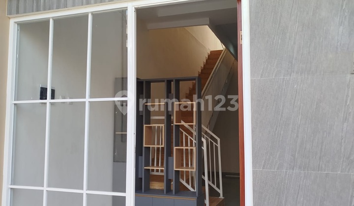Rumah Baru Siap Huni Semi Furnish Mulyosari Dekat Pakuwon City Surabaya Timur