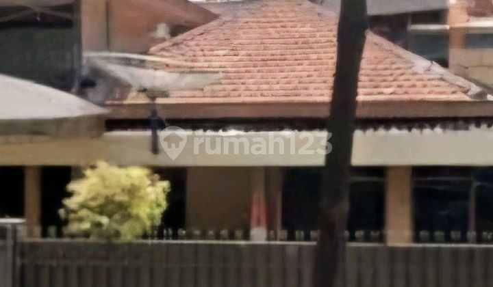 Rumah Lokasi Strategis Dekat Pelabuhan Perak Surabaya Utara 1