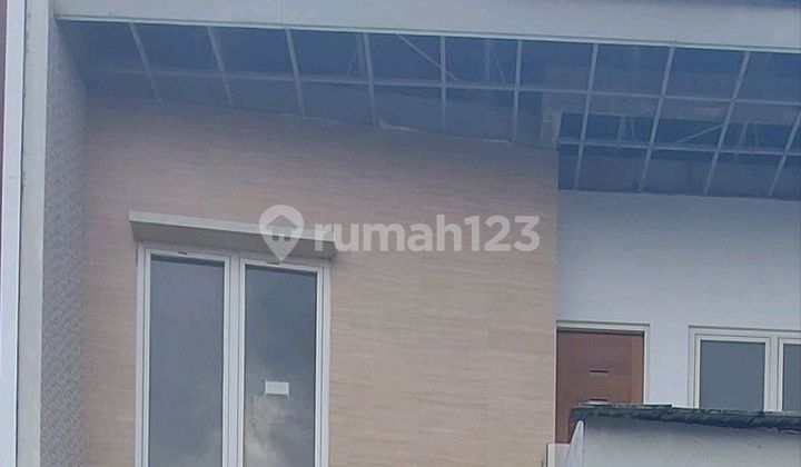 Rumah 2 Lantai Pakuwon City Surabaya Timur