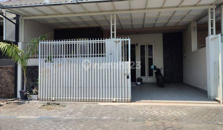 Dijual Rumah 1.5 Lantai Kondisi Terawat Griya Kebraon Utama 1