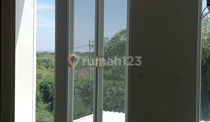 Rumah Siap Huni Pakuwon City 2 Lantai Surabaya Timur