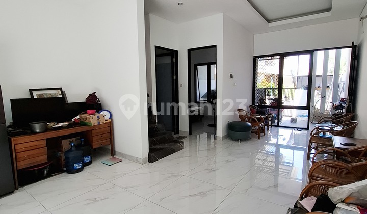 Rumah Siap Huni 2 Lantai Pakuwon City Surabaya Timur 2