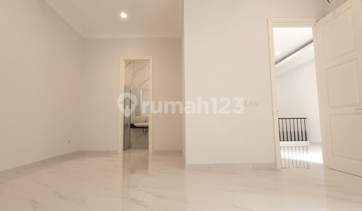 New 2-Story House Ready to Occupied Near Galaxy Mall East Surabaya 2