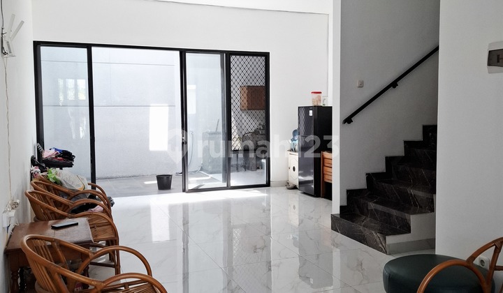 Rumah Siap Huni 2 Lantai Pakuwon City Surabaya Timur 1