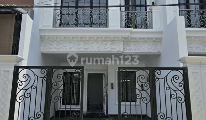 Rumah American Classic Brand New di Sunter