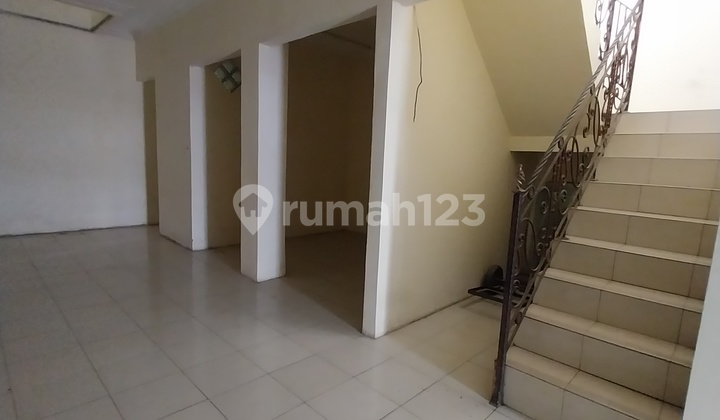 Strategic Business Space for Offices/Businesses