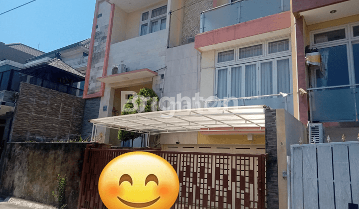 Rumah full furnished 2,5 lantai jalan Laksamana-Renon 1