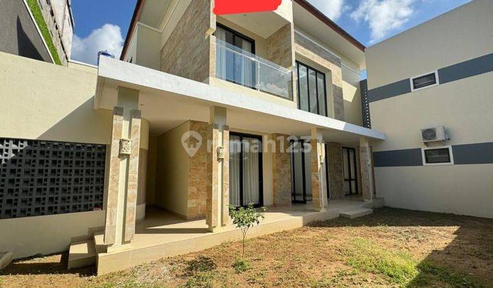 Disewakan Rumah 2 Lantai Area Buluh Indah Tampilan Mewah Semi Furnished 1