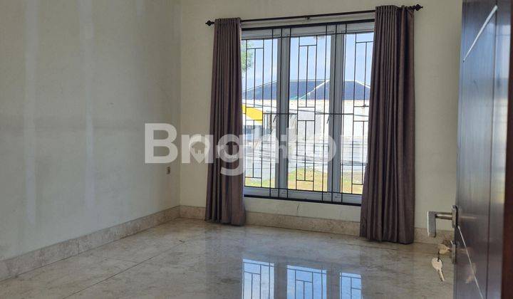 RUMAH MEWAH DI VILLA MELATI MAS SIAP HUNI 2