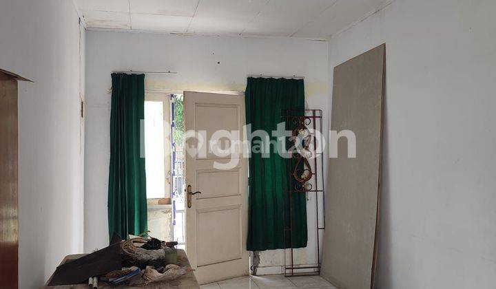 RUMAH TUA UNTUK RENOVASI DI KENCANA LOKA BSD 2