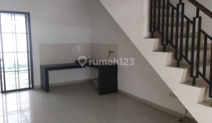 Rumah Dijual Green Lake City Cluster East Asia 4x18,5 M2 2Lantai 2