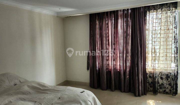 Dijual Rumah Pik Rome 2 Lantai 2