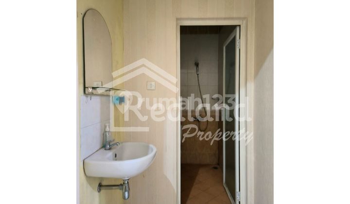 Rumah di Graha Padma , Semarang (De 7012 ) 2