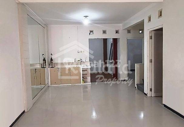 Rumah Bagus 1.5 lantai, siap huni di Semarang Indah, De 6936 1