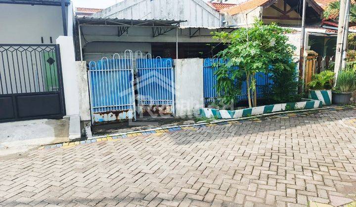 Rumah di Bratang Binangun , Gubeng Surabaya De 7412 2