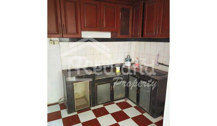 Rumah di Puri Anjasmoro , Semarang ( De 7964 ) 2