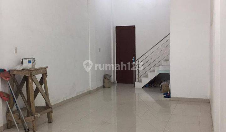 Sewa Ruko Jalan Danau Jempang Area Amir Hamzah 1