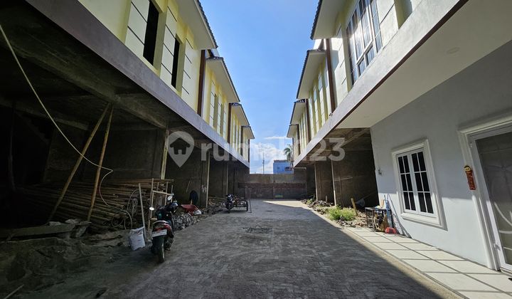 Rumah Komplek De' Wahidin Villas Jalan Terusan Negara Area Aksara