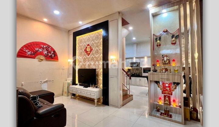 Villa Komplek Krakatau Palace 1 Jalan Sukamurni Daerah Bhyangkara 2