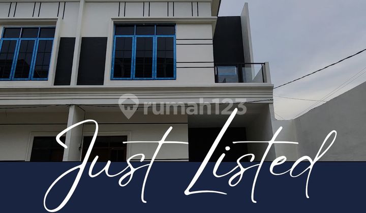 For Sale 2-Story Villa Mulia Town House 2 Yos Sudarso Street