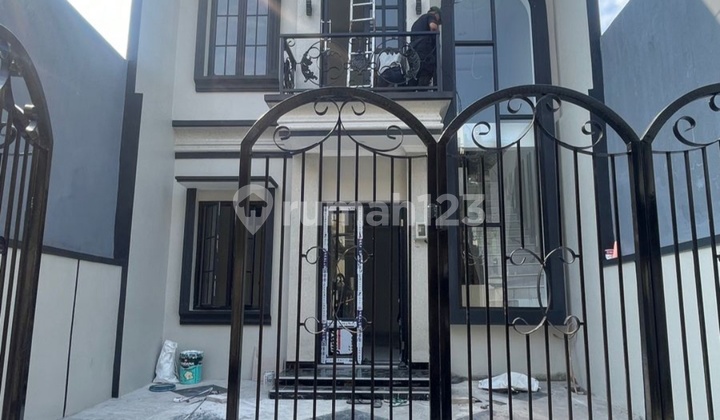 For Sale Brand New American Classic Design House in Taman Ratu For Sale Brand New American Classic Design House in Taman Ratu