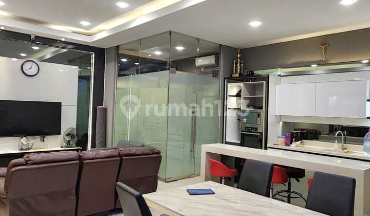 Dijual Rumah Mewah Semi Furnished di Cluster Imperial Gading Pelindo 2