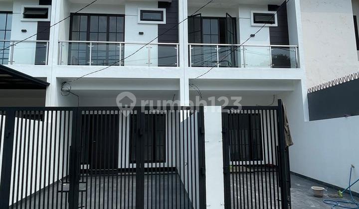 Brand New House in a Complex with Easy Toll Access in Meruya 2