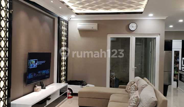 Dijual Rumah Full Furnished 8x20 Di Green Lake City Cluster Autralia