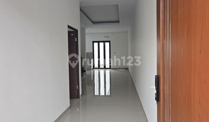 For Sale Modern Minimalist 2-Story House in South Meruya 2