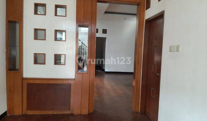 Disewakan Rumah Di Kawasan Roxy Jakarta 2