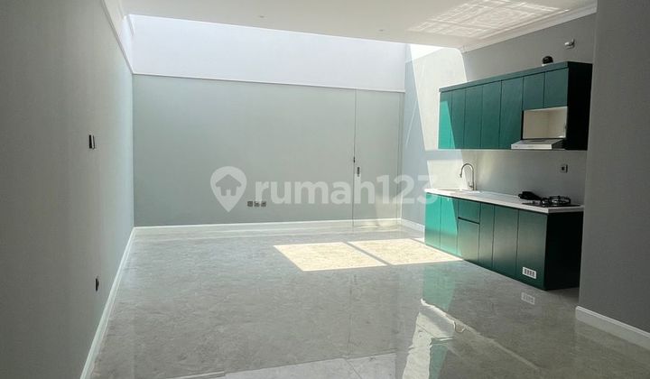 Dijual Rumah Brand New 2 Lantai Dalam Komplek Di Meruya Utara