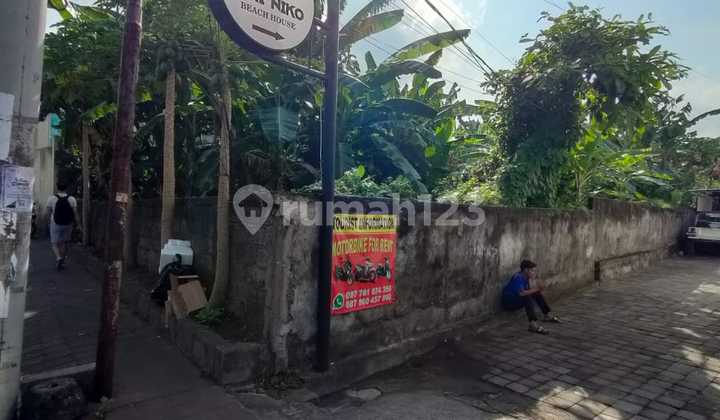 Di Batu Belig, Dijual Tanah Strategis Dekat Tugu Pantai Kerobokan Di Batu Belig, Dijual Tanah Strategis Dekat Tugu Pantai Kerobokan