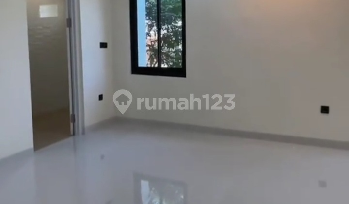 Di BSD Eminent, Dijual Rumah di Cluster Prestigia 2